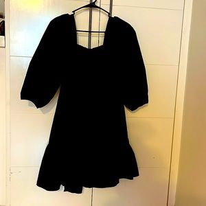 Black Loose Puff Slevee Dress